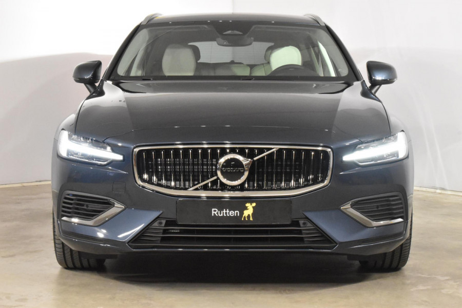 Volvo V60 T6 350PK Automaat Plug-in hybrid AWD Essential Edition / Driver assist / Moritz leder Blond / Park Assist voor / Extra getint glas / 19'' 6 Spaaks velgen