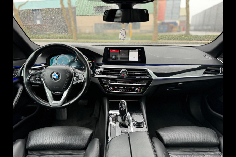 BMW 5 Serie 520d Adaptive + Drive pilot Opendak Dealeronderhouden Night Pakket Stoelkoeling+verwarming Stiksel interieur 19-inch