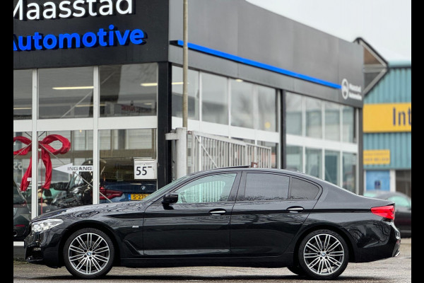 BMW 5 Serie 520d Adaptive + Drive pilot Opendak Dealeronderhouden Night Pakket Stoelkoeling+verwarming Stiksel interieur 19-inch