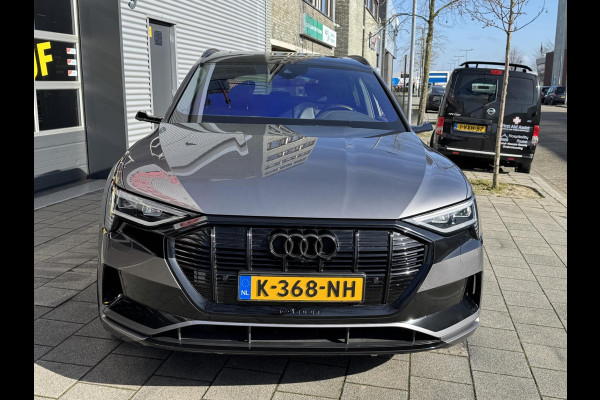 Audi e-tron 55 Quattro S Edition 95 kWh - Panorama-dak I 22inch velgen I Leer I Camera I Airco I Enzz....