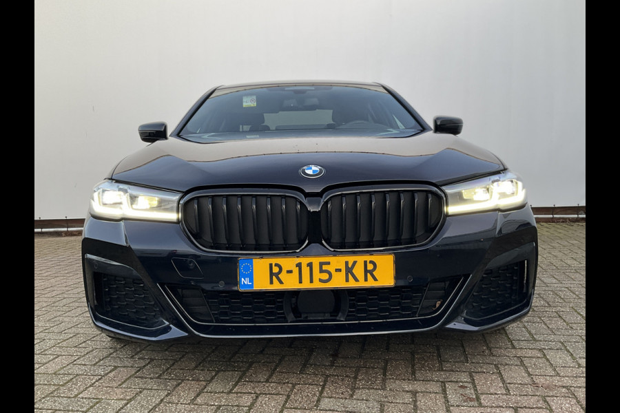 BMW 5 Serie 520i High Executive M-Sport Aut. Adap.Cruise Elek.Klep Stoel/Stuurverw. UITSTRALING!