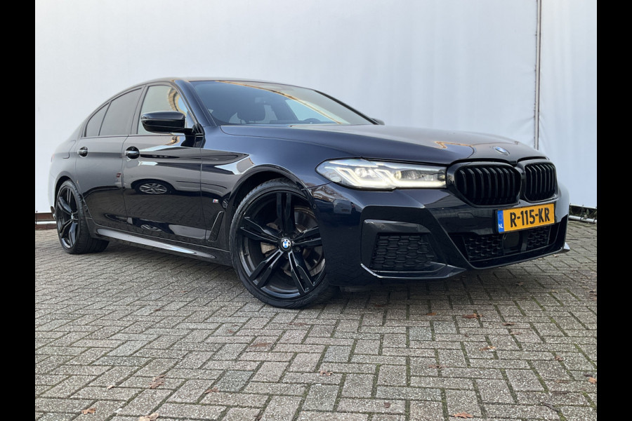 BMW 5 Serie 520i High Executive M-Sport Aut. Adap.Cruise Elek.Klep Stoel/Stuurverw. UITSTRALING!