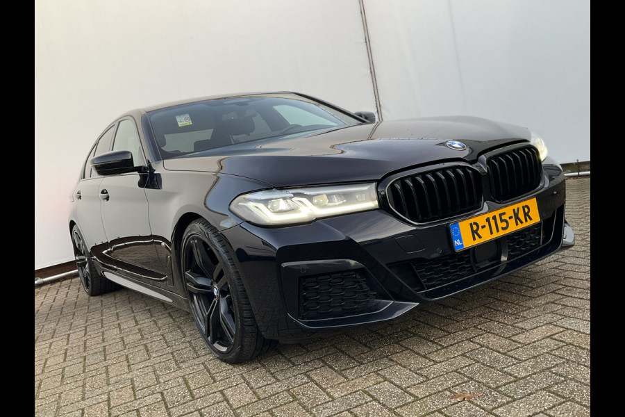 BMW 5 Serie 520i High Executive M-Sport Aut. Adap.Cruise Elek.Klep Stoel/Stuurverw. UITSTRALING!