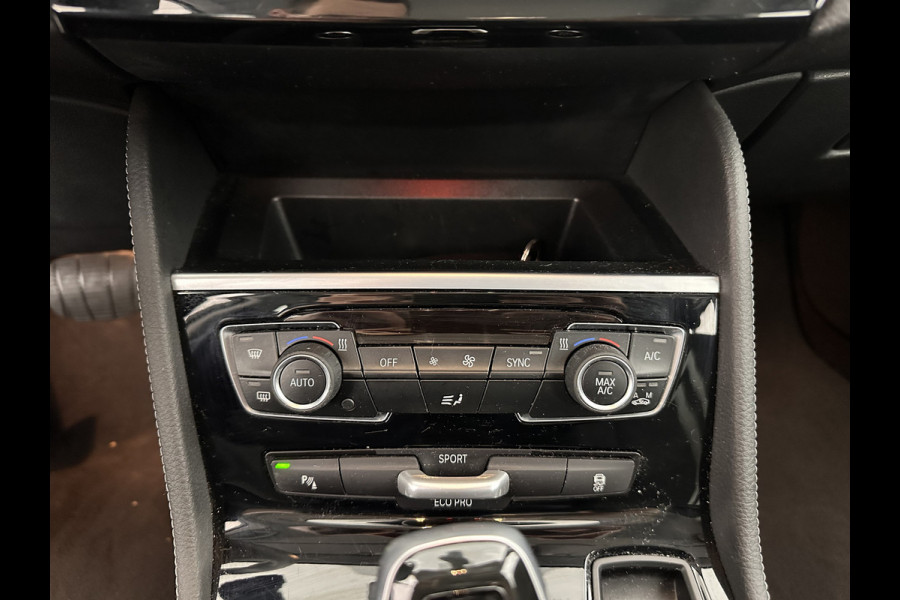 BMW 2 Serie Active Tourer 218d Executive Edition Sport-Line Aut. *HEAD-UP | FULL-LED | LEATHER-MICROFIBRE  | AMBIENT-LIGHT | CAMERA | NAVI-FULLMAP | SPORT-SEATS | ECC | PDC | CRUISE | 17''ALU*