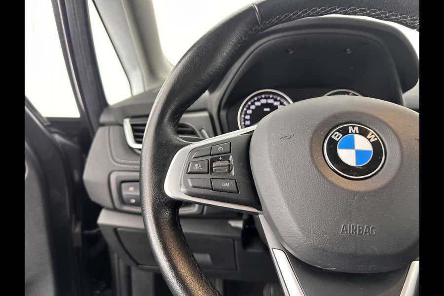 BMW 2 Serie Active Tourer 218d Executive Edition Sport-Line Aut. *HEAD-UP | FULL-LED | LEATHER-MICROFIBRE  | AMBIENT-LIGHT | CAMERA | NAVI-FULLMAP | SPORT-SEATS | ECC | PDC | CRUISE | 17''ALU*