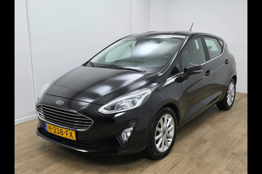 Ford Fiesta Occasion 1.0 EcoBoost Titanium (luxe uitvoering) met carplay en cruisecontrol | Tweedehands Ford Fiesta zwart | BTW