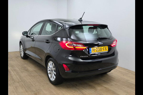 Ford Fiesta Occasion 1.0 EcoBoost Titanium (luxe uitvoering) met carplay en cruisecontrol | Tweedehands Ford Fiesta zwart | BTW