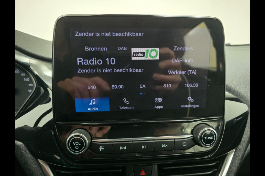 Ford Fiesta Occasion 1.0 EcoBoost Titanium (luxe uitvoering) met carplay en cruisecontrol | Tweedehands Ford Fiesta zwart | BTW