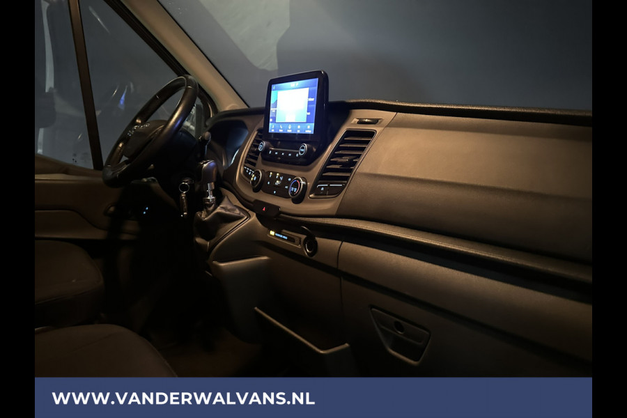 Ford Transit 2.0 TDCI 170pk L3H3 Euro6 Airco | Navigatie | 2500kg Trekhaak | Cruisecontrol Verwarmde voorruit, Parkeersensoren, Bijrijdersbank