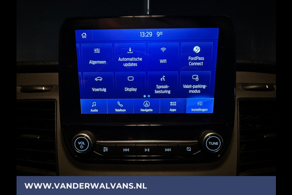 Ford Transit 2.0 TDCI 170pk L3H3 Euro6 Airco | Navigatie | 2500kg Trekhaak | Cruisecontrol Verwarmde voorruit, Parkeersensoren, Bijrijdersbank