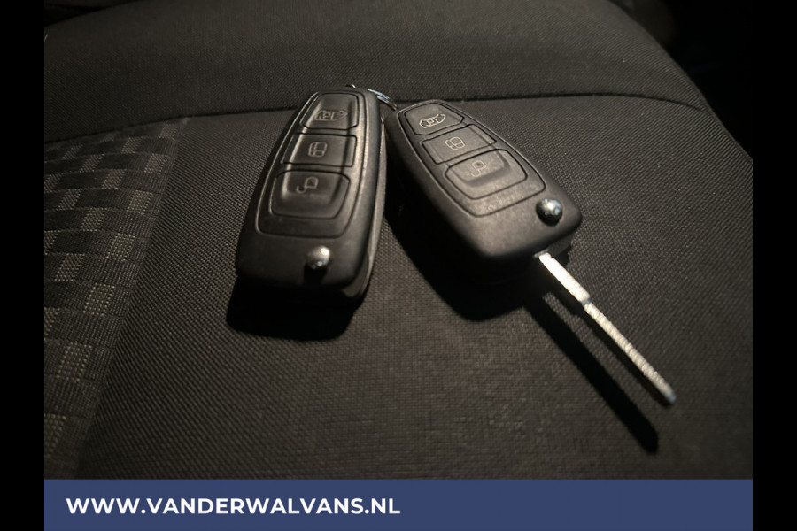 Ford Transit 2.0 TDCI 170pk L3H3 Euro6 Airco | Navigatie | 2500kg Trekhaak | Cruisecontrol Verwarmde voorruit, Parkeersensoren, Bijrijdersbank