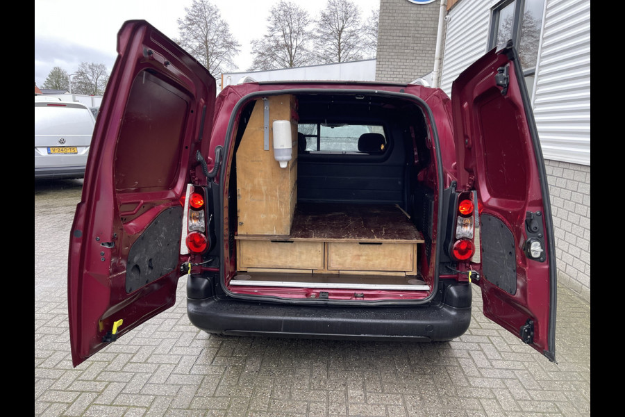 Citroën Berlingo 1.6 BlueHDI 75 Comfort / vaste prijs rijklaar € 7950 ex btw / lease vanaf € 146 / euro 6 diesel / airco / cruise / navi / dakrails / bordeaux rood metallic