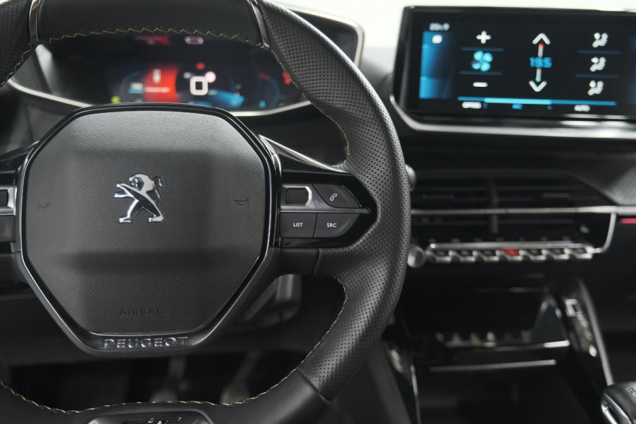 Peugeot 208 PureTech 100 GT | Camera | Adaptieve Cruise Control | Navigatie | Apple Carplay | Stoelverwarming