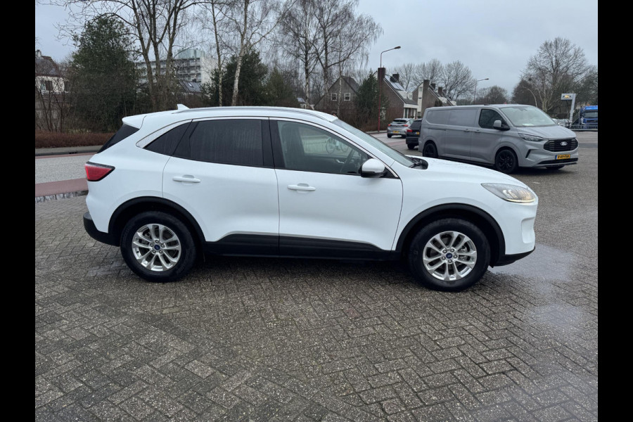 Ford Kuga 2.5 PHEV Titanium 225pk | Wegklapbare trekhaak | Winter Pack | Achteruitrijcamera | Apple Carplay / Android Auto