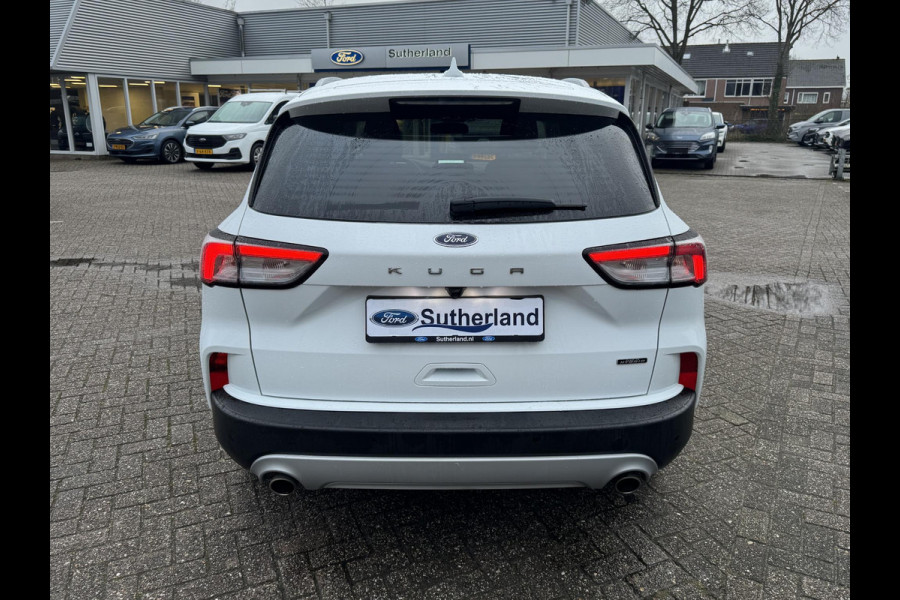 Ford Kuga 2.5 PHEV Titanium 225pk | Wegklapbare trekhaak | Winter Pack | Achteruitrijcamera | Apple Carplay / Android Auto