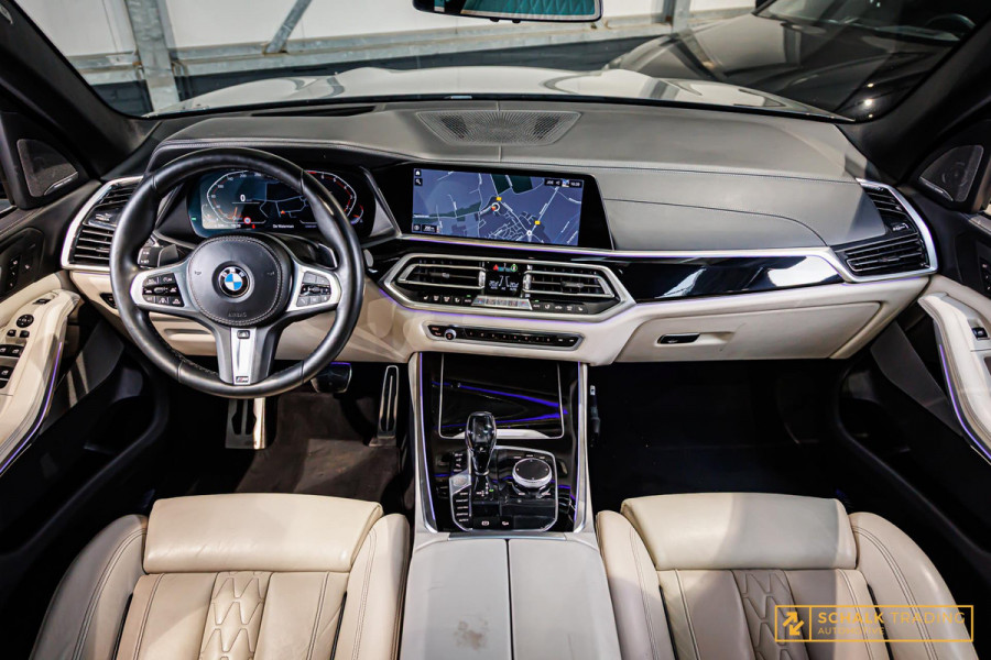 BMW X5 XDrive40i High Executive|Pano|NAP|E-trekhaak|Comfort