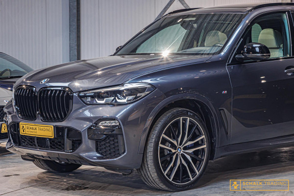 BMW X5 XDrive40i High Executive|Pano|NAP|E-trekhaak|Comfort