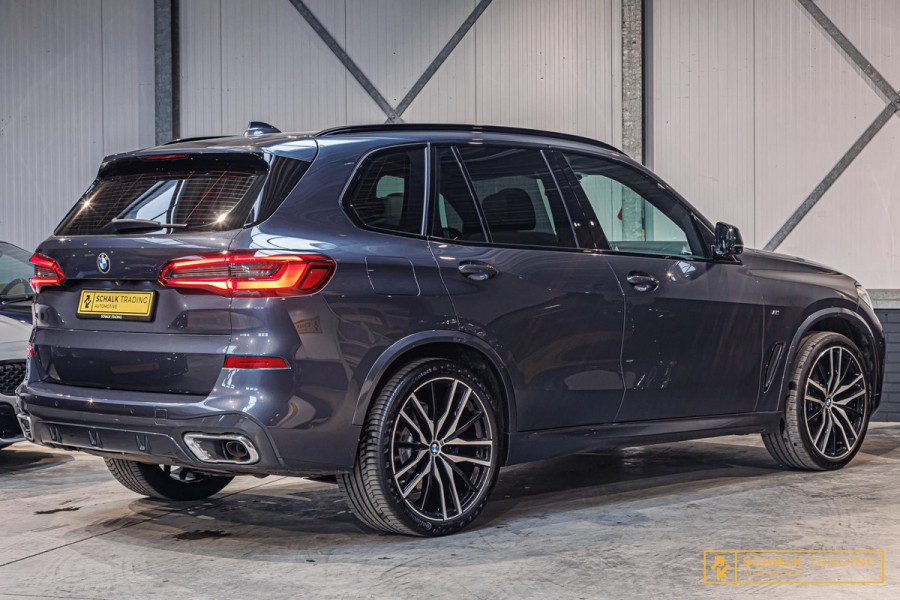 BMW X5 XDrive40i High Executive|Pano|NAP|E-trekhaak|Comfort