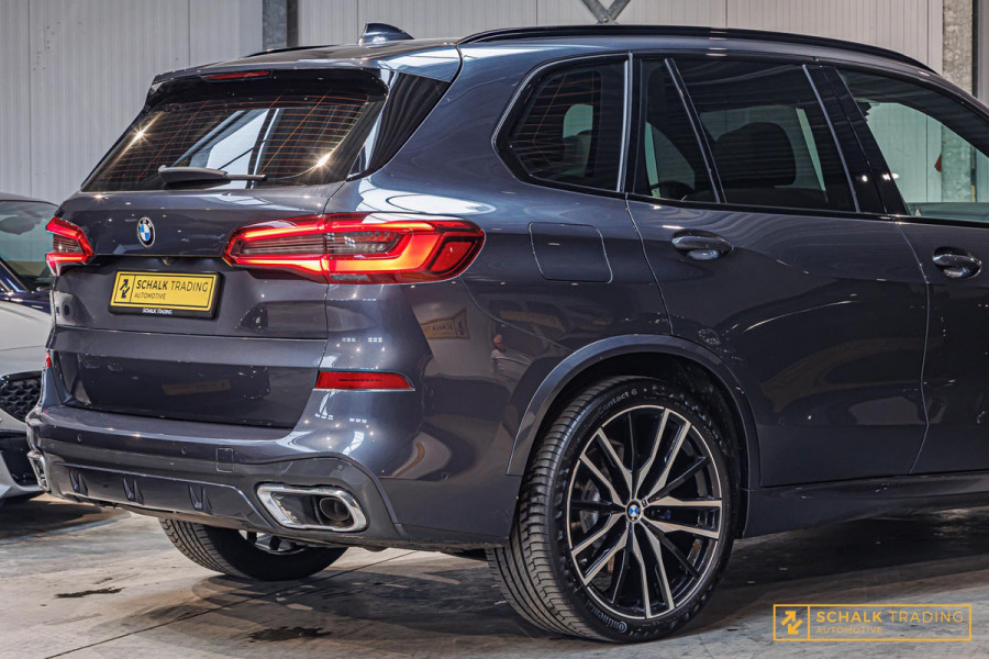 BMW X5 XDrive40i High Executive|Pano|NAP|E-trekhaak|Comfort