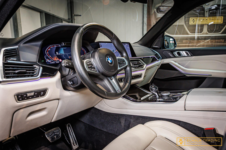 BMW X5 XDrive40i High Executive|Pano|NAP|E-trekhaak|Comfort