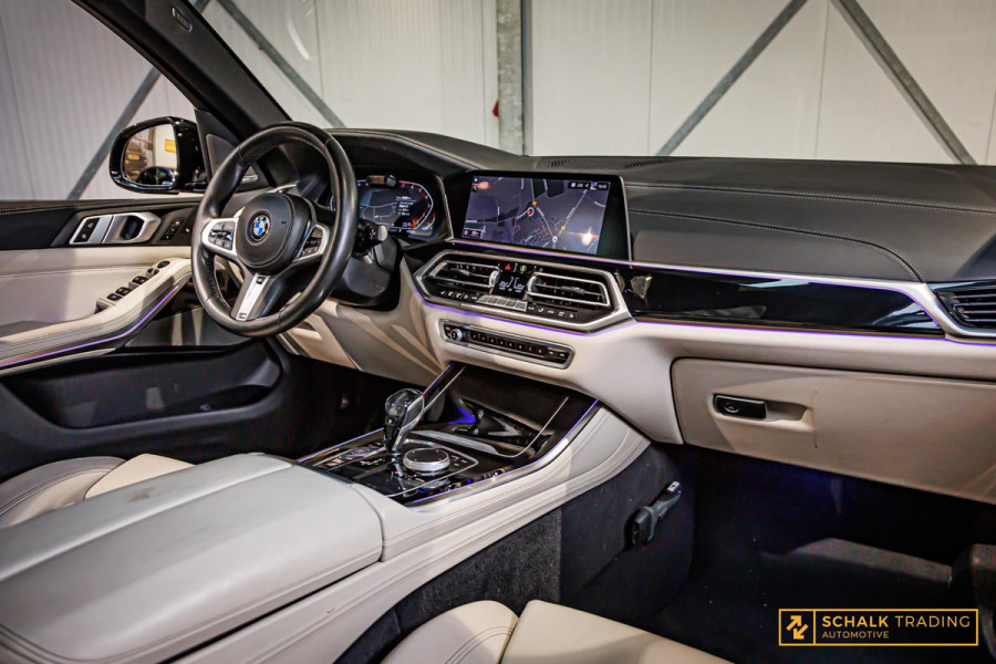 BMW X5 XDrive40i High Executive|Pano|NAP|E-trekhaak|Comfort