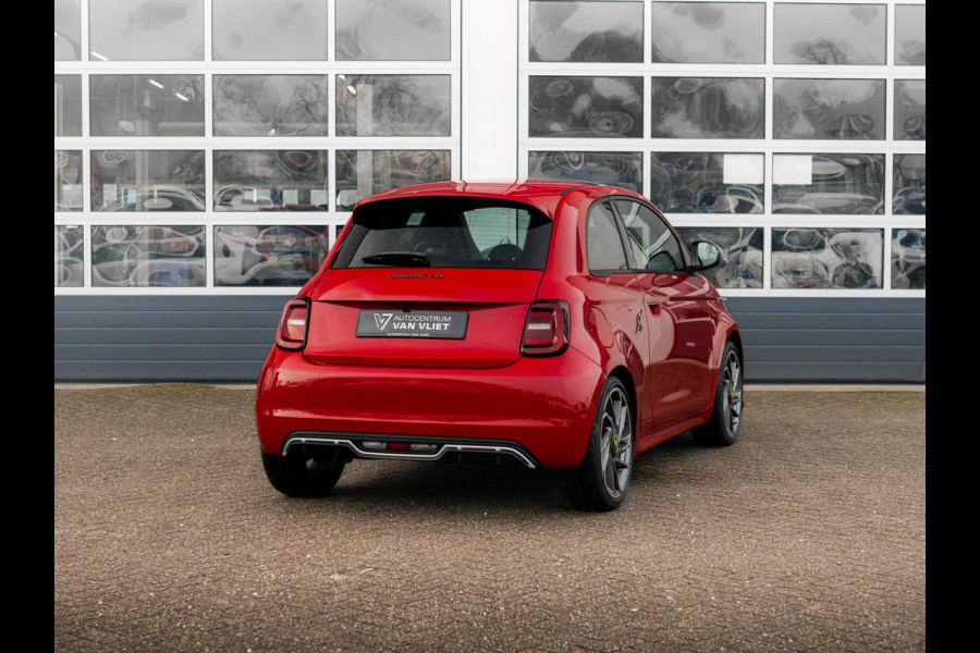 Abarth 500e Turismo 42 kWh | Uit voorraad leverbaar | Camera | Clima | Apple Carplay | JBL Sound | Navi | 18" | Winter Pack