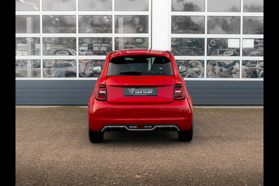 Abarth 500e Turismo 42 kWh | Uit voorraad leverbaar | Camera | Clima | Apple Carplay | JBL Sound | Navi | 18" | Winter Pack