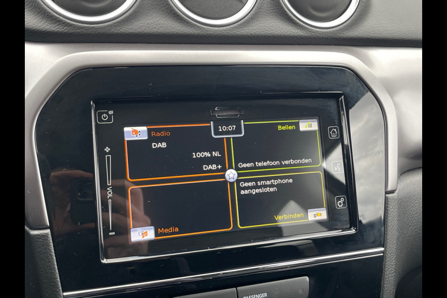 Suzuki Vitara 1.5 Hybrid Select | CarPlay | Camera | ACC | LED | DAB+ | 17 inch