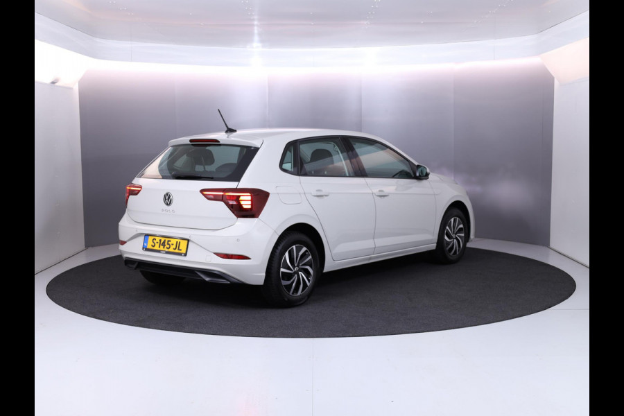 Volkswagen Polo 1.0 TSI Life 95 pk | Verlengde garantie | Navigatie via App | Parkeersensoren | Adaptieve cruise control | LED koplampen | Digitaal instrumentenpaneel |