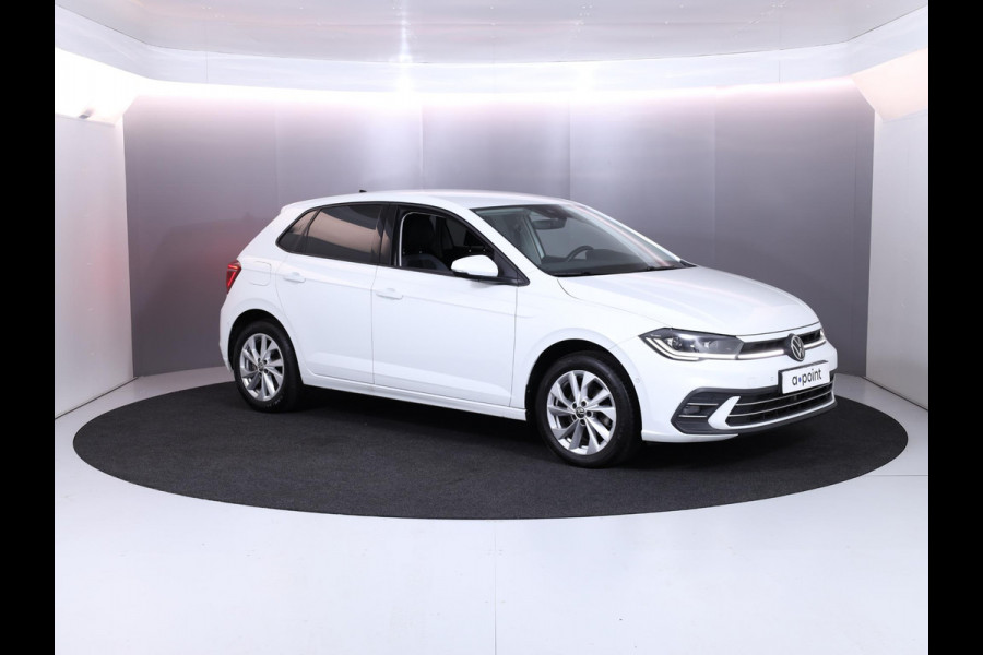 Volkswagen Polo 1.0 TSI Style 110 pk Automaat (DSG) | Navigatie via App | Parkeersensoren (Park assist) | Adaptieve cruise control | Autom. airco | Stoelverwarming | Matrix LED koplampen |