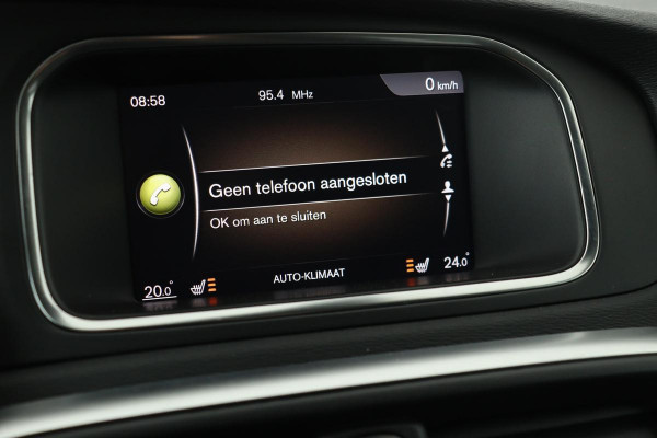 Volvo V40 Cross Country 1.5 T3 Polar+ Luxury | Panoramadak | Leder | Trekhaak | Stoelverwarming | Camera | Harman/Kardon | Full LED | Navigatie