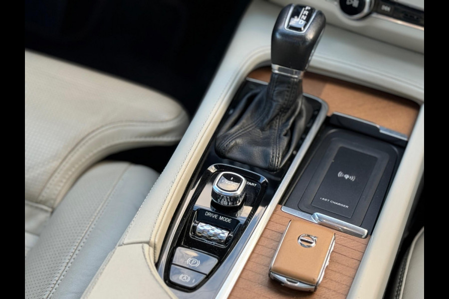 Volvo S90 2.0 D4 Inscription Aut Full option Adaptive Aut B&W Witleer Schuifdak Blis Camera Keyless Uniek