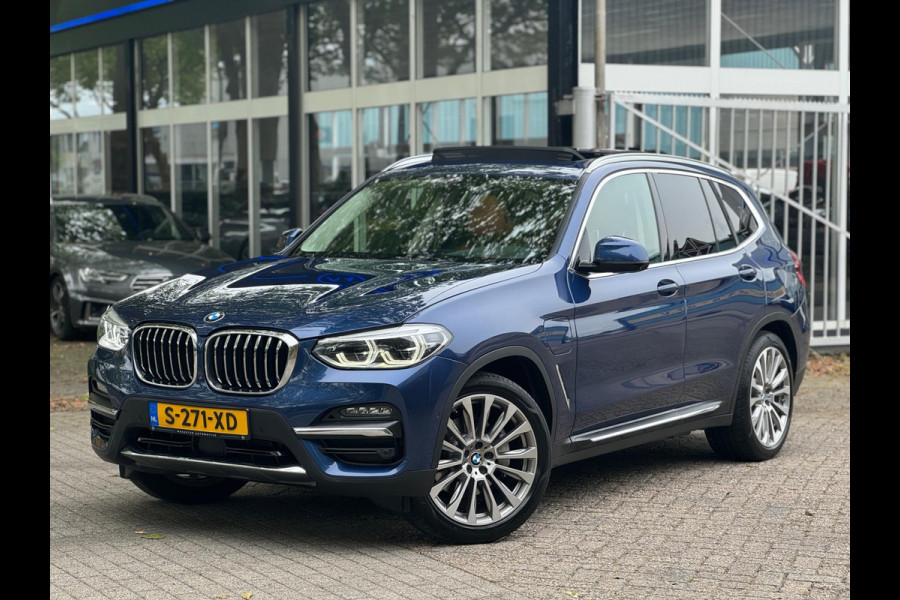 BMW X3 XDrive30e eDrive Panorama Adaptive cruise Digitaldash 360 cam Plug-in Hyb Sfeerverlichting Nieuwstaat Voloptie Stuurverwarm