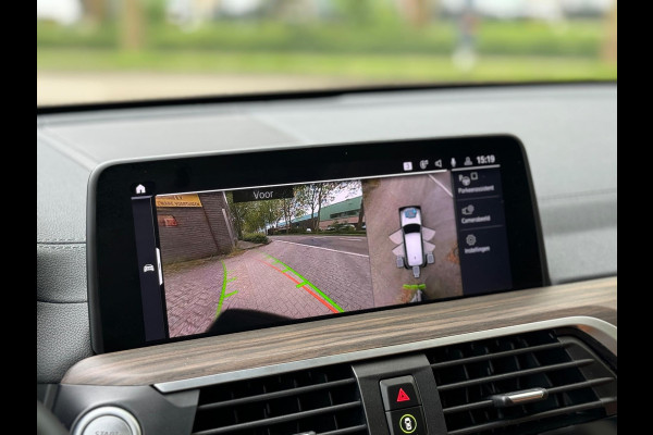 BMW X3 XDrive30e eDrive Panorama Adaptive cruise Digitaldash 360 cam Plug-in Hyb Sfeerverlichting Nieuwstaat Voloptie Stuurverwarm