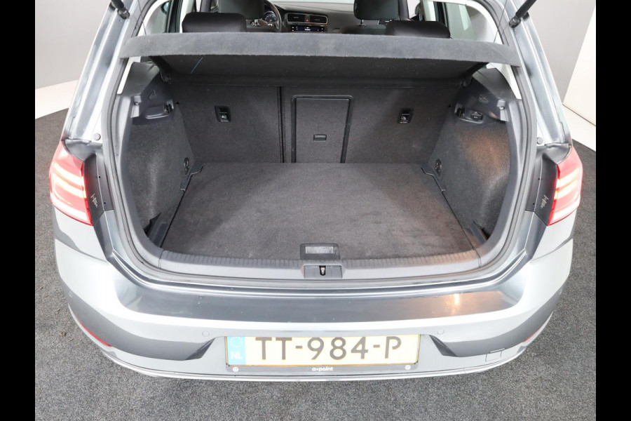 Volkswagen Golf 1.0 TSI Comfortline 115pk 6bak|  Navi| 16'LM-velgen | Parksensors