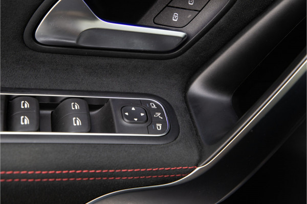 Mercedes-Benz A-Klasse 250 e AMG Line Facelift, Nightpack, Pano, Widescreen, 18" Hybrid