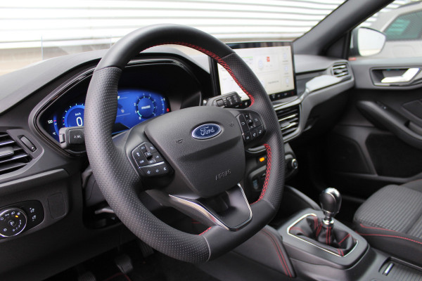 Ford FOCUS Wagon 1.0 EcoBoost 125PK Hybrid ST Line X | Trekhaak | Winterpack | Adaptieve Cruise | LED | BLIS