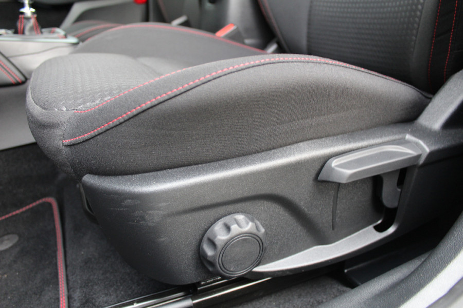 Ford FOCUS Wagon 1.0 EcoBoost 125PK Hybrid ST Line X | Trekhaak | Winterpack | Adaptieve Cruise | LED | BLIS