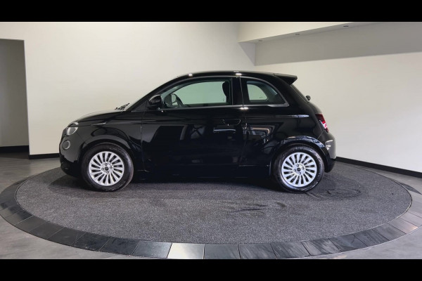 Fiat 500E Action 24 kWh | Cruise control | Lane assist | Voice control |