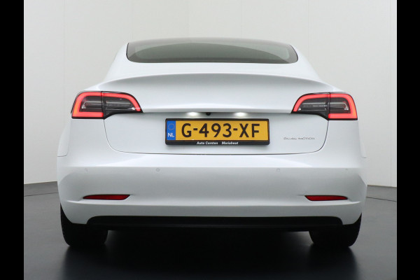 Tesla Model 3 Long Range 75kWh AWD 463PK Lmv 19" Full-Self-Driving-Computer 3 Telefoon-Sleutel Premium Audio 4wd AutoPilot Panoramadak Camera' Stoel en achterbank verwarming Keyless Electr.Stoelen+Memory+Easy-Entry WiFi Origineel Nederlandse auto Grootste accu, 3-Fase laden. Accu garantie tot 20-12-2028 / 192.000km