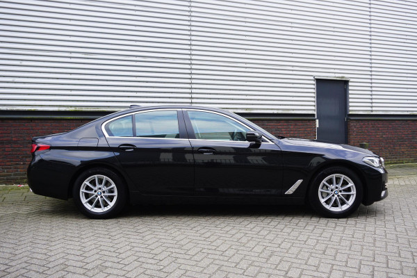 BMW 5 Serie 530e Business Edition Plus/Laser LED/Leer/ Comfortstoelen/Origineel Nederlands.