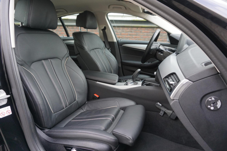 BMW 5 Serie 530e Business Edition Plus/Laser LED/Leer/ Comfortstoelen/Origineel Nederlands.