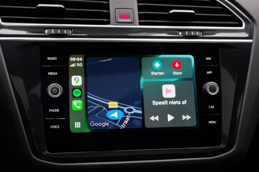 Volkswagen Tiguan 1.4 TSI 245 PK eHybrid R-Line BNS PHEV, Panoramadak, Trekhaak, IQ-Light, DCC, Adaptieve Cruise Control