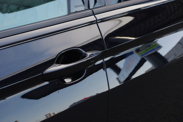 Volkswagen Tiguan 1.4 TSI 245 PK eHybrid R-Line BNS PHEV, Panoramadak, Trekhaak, IQ-Light, DCC, Adaptieve Cruise Control