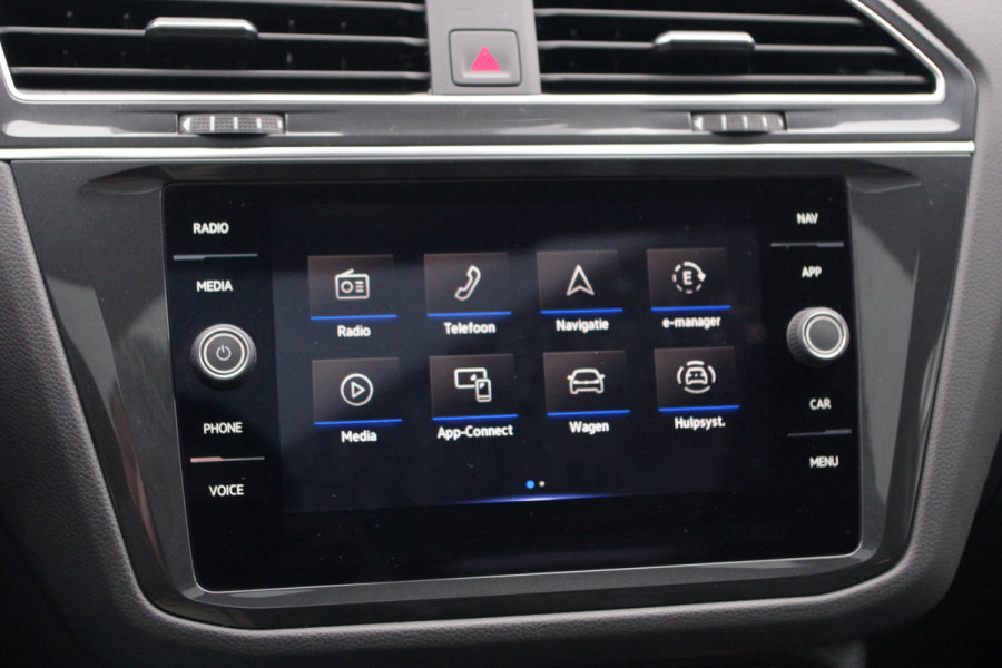 Volkswagen Tiguan 1.4 TSI 245 PK eHybrid R-Line BNS PHEV, Panoramadak, Trekhaak, IQ-Light, DCC, Adaptieve Cruise Control