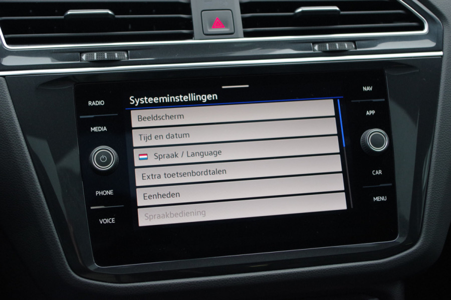 Volkswagen Tiguan 1.4 TSI 245 PK eHybrid R-Line BNS PHEV, Panoramadak, Trekhaak, IQ-Light, DCC, Adaptieve Cruise Control