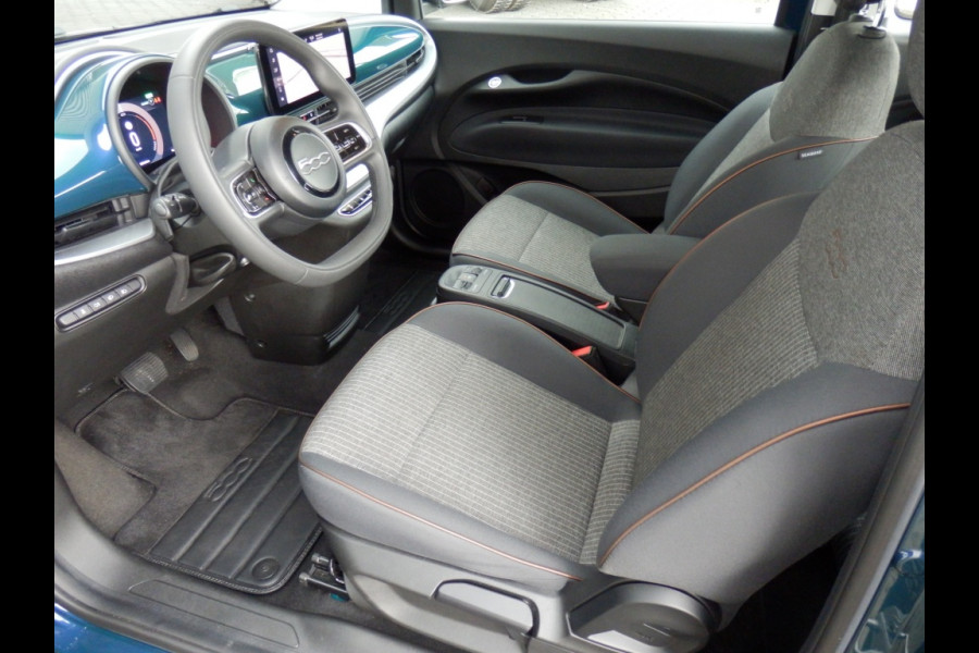 Fiat 500E Icon | 42kWh | Apple Carpl / Andr. Auto | Comfort pakket |