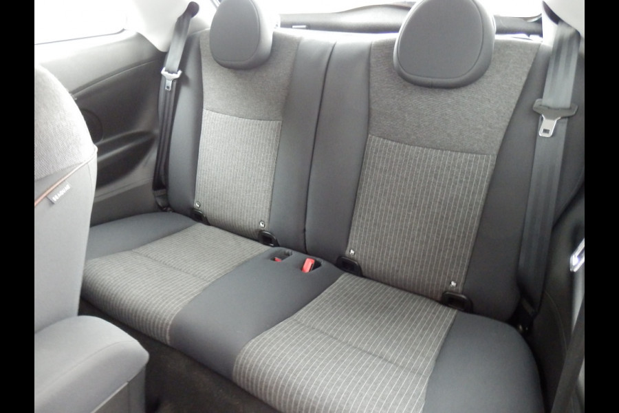 Fiat 500E Icon | 42kWh | Apple Carpl / Andr. Auto | Comfort pakket |