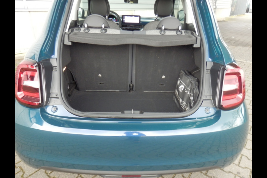 Fiat 500E Icon | 42kWh | Apple Carpl / Andr. Auto | Comfort pakket |