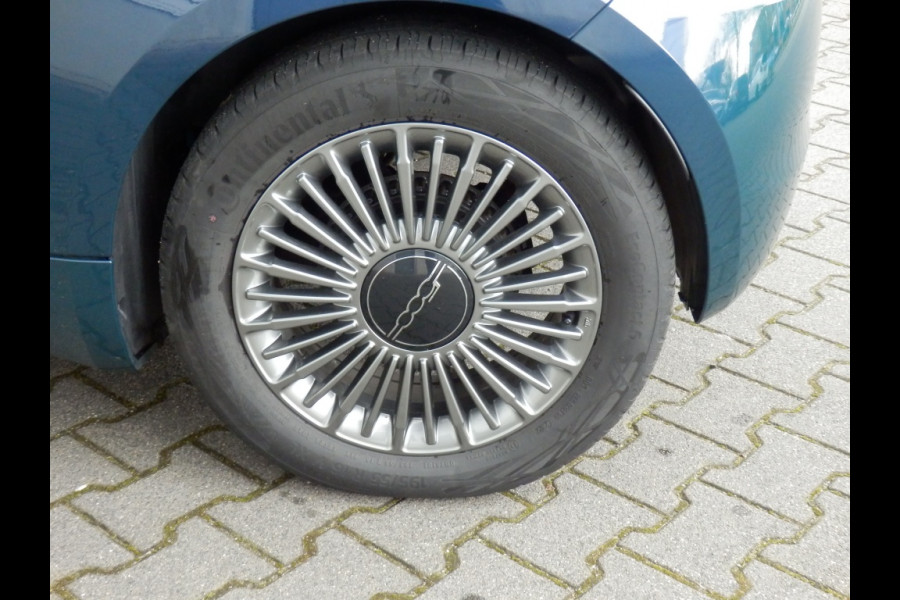 Fiat 500E Icon | 42kWh | Apple Carpl / Andr. Auto | Comfort pakket |